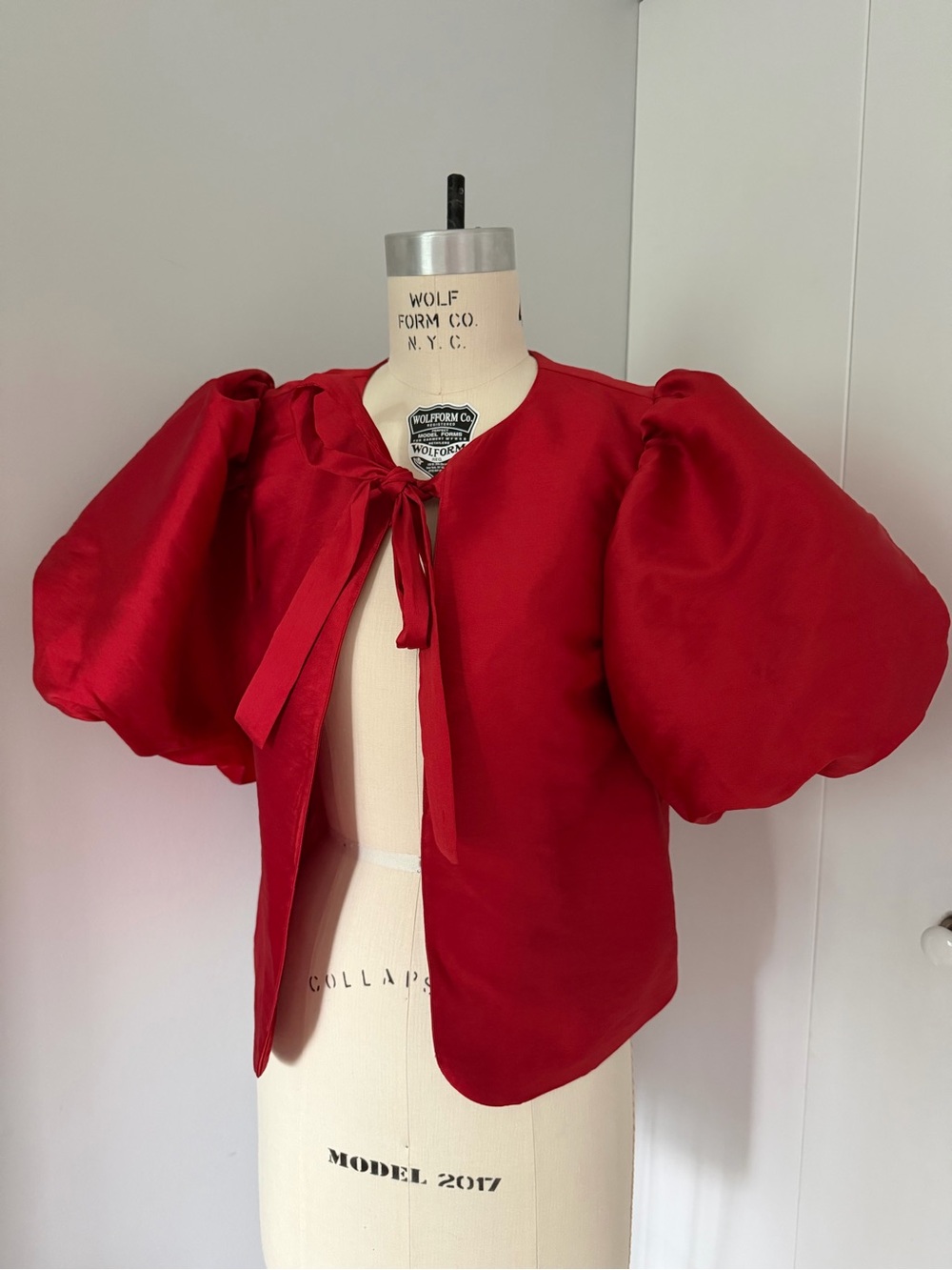Red Satin H&M blouse with puffy sleeves Cropped Small Unique Top Jacket